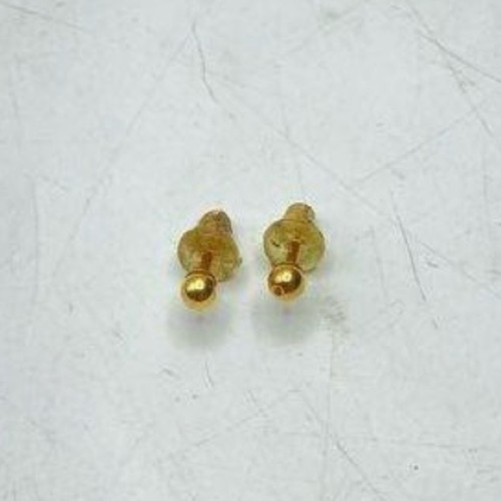14K Yellow Gold Ball Stud
Earrings - "It doesn't have any Stopper"